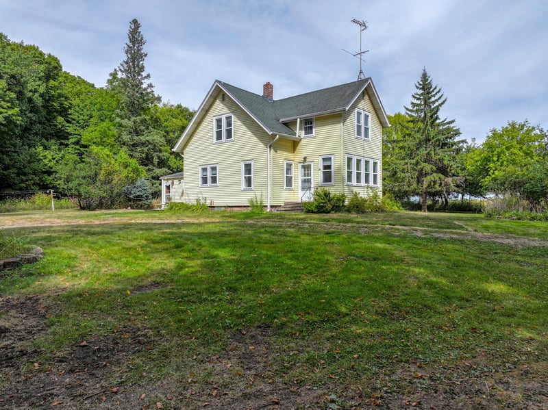 7611 County Road 73 NE, Nelson, MN 56355