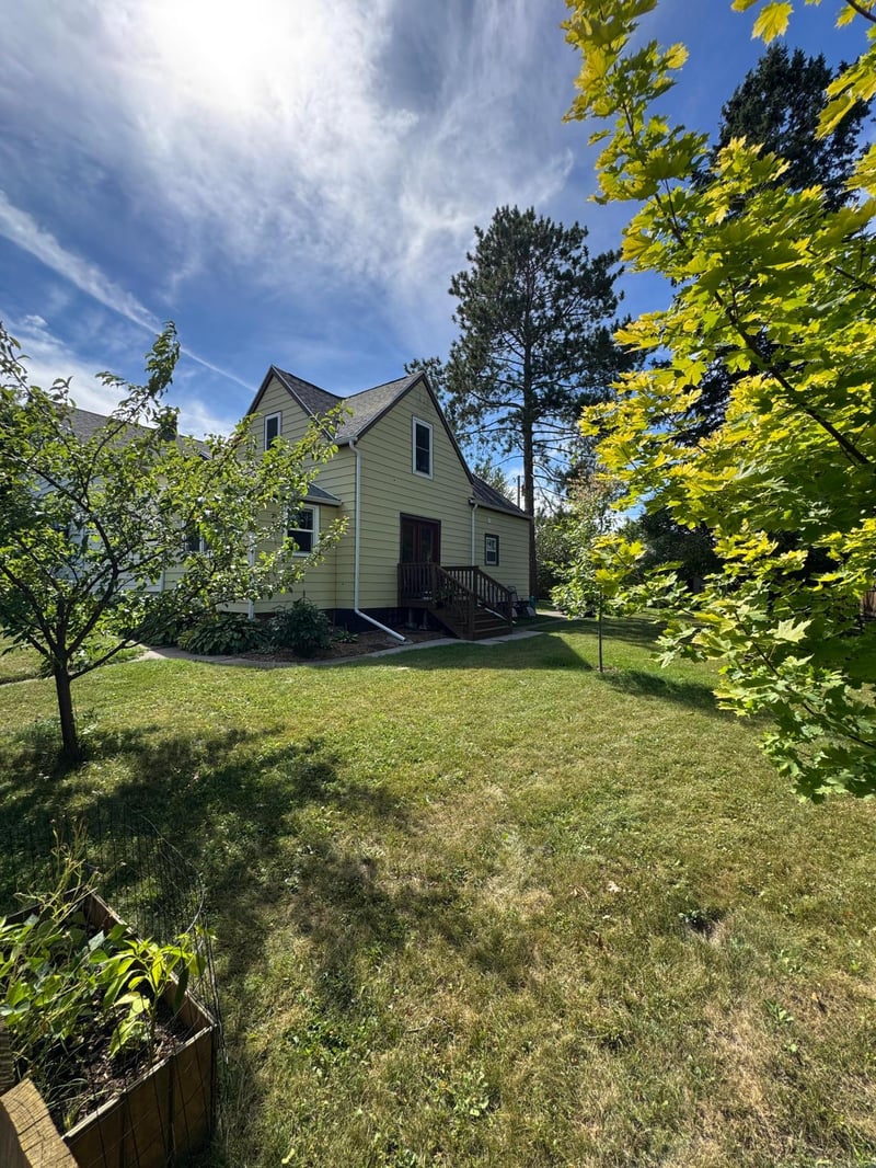 1327 104th Ave W, Duluth, MN 55808