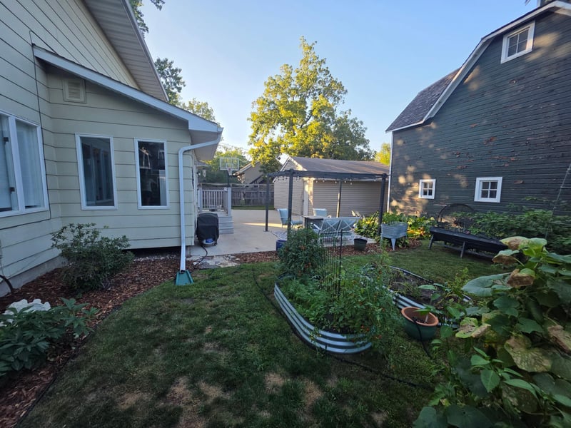 105 4th St W, Canby, MN 56220