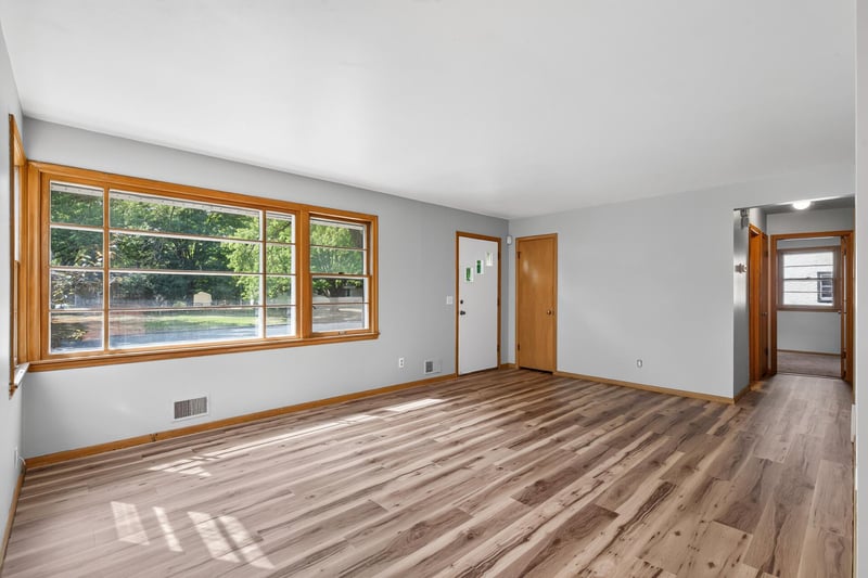 7200 Cartisian Ave, Brooklyn Park, MN 55428