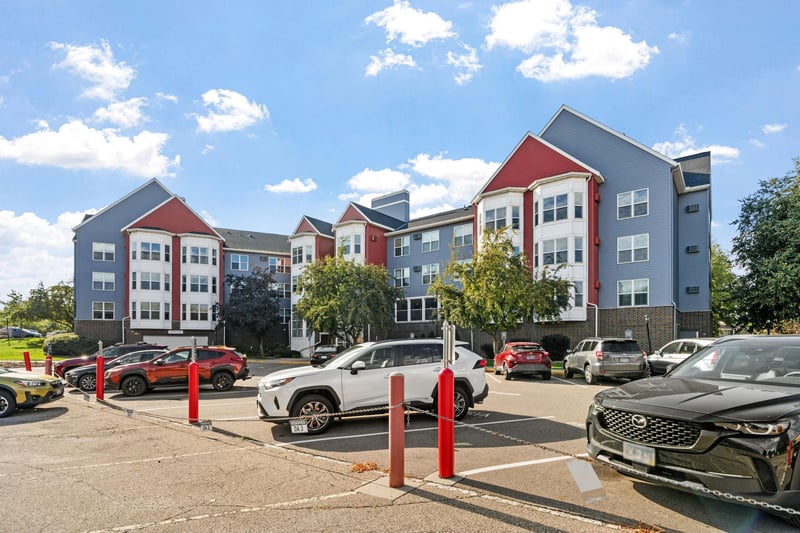 720 3rd Ave NE #325, Minneapolis, MN 55413