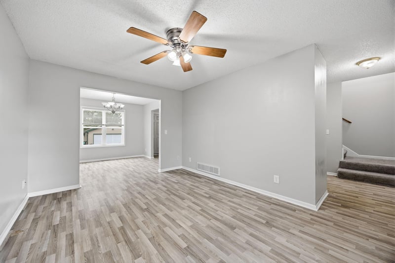1002 Matilda St, Saint Paul, MN 55117