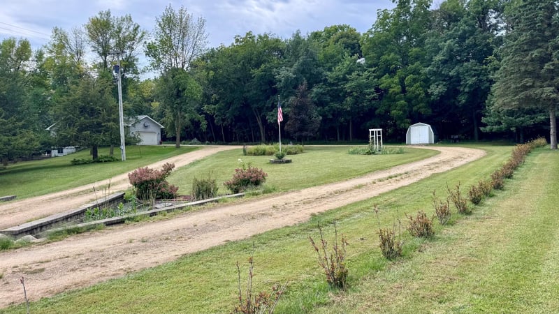 301 Myrick St, Le Sueur, MN 56058