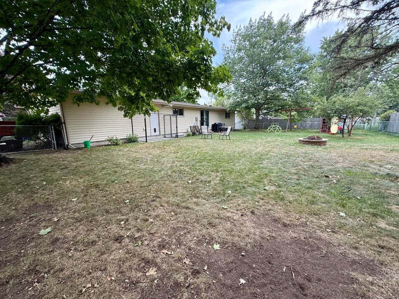 127 8th Ave SE, Saint Joseph, MN 56374