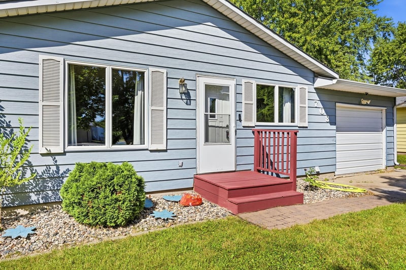 708 California St NW, Hutchinson, MN 55350