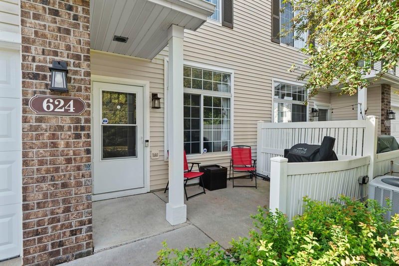 624 Tamarack Trl #1008, Farmington, MN 55024