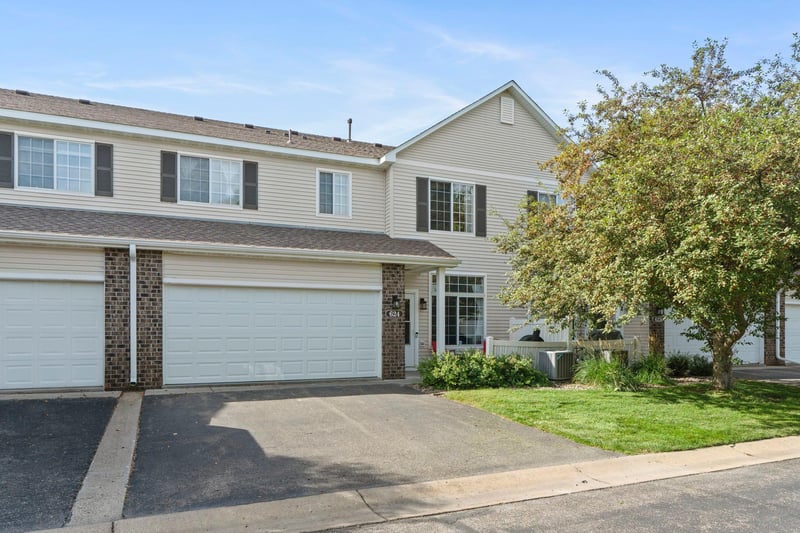 624 Tamarack Trl, Farmington, MN 55024