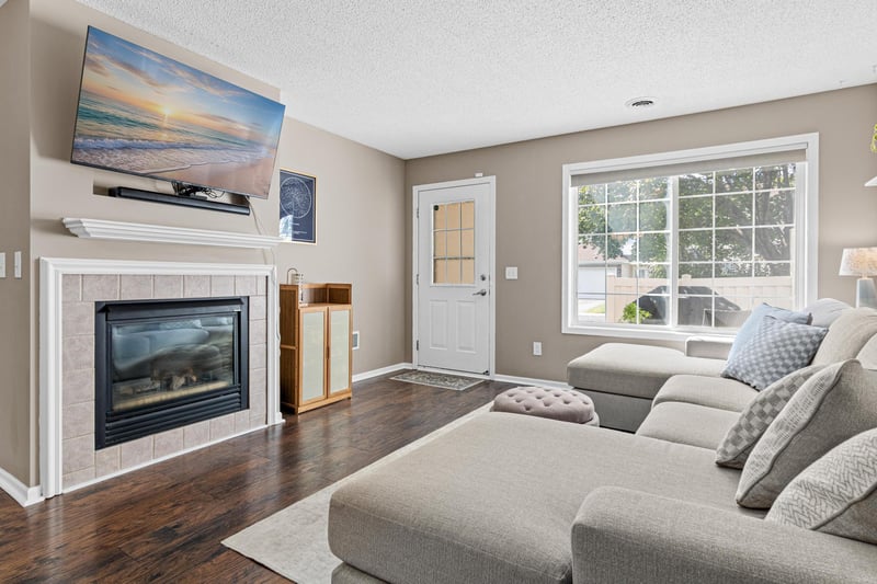 15784 Flackwood Trl #95, Apple Valley, MN 55124