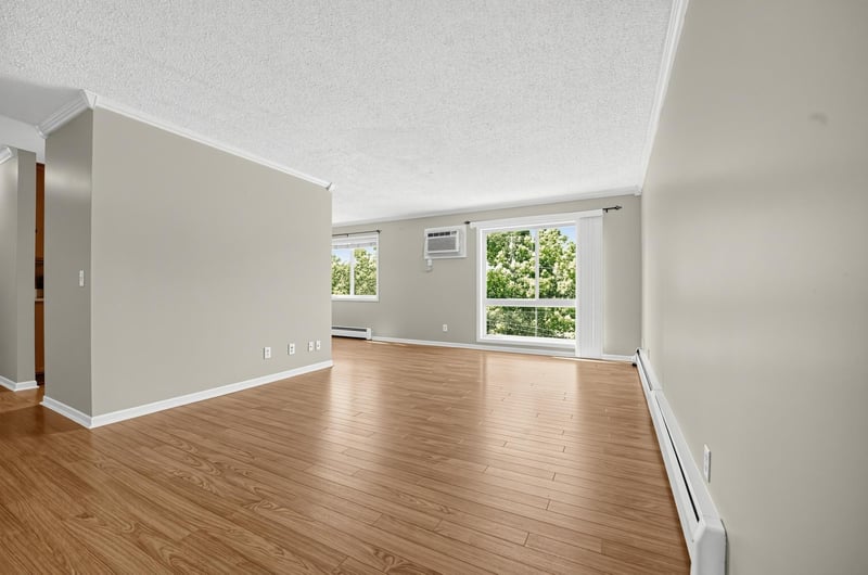 3540 Hennepin Ave #324, Minneapolis, MN 55408