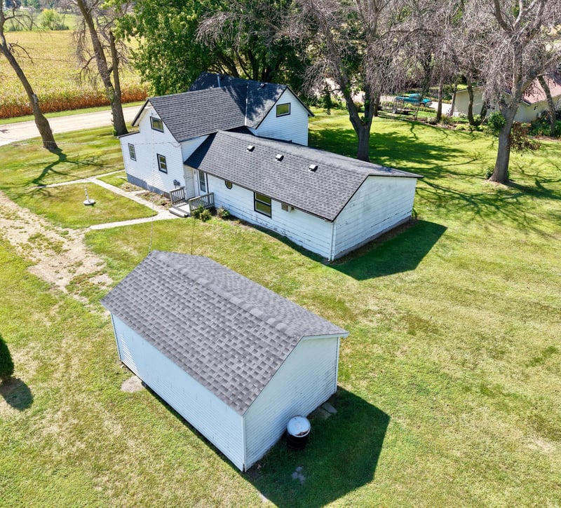 57736 370th St, Mountain Lake, MN 56159