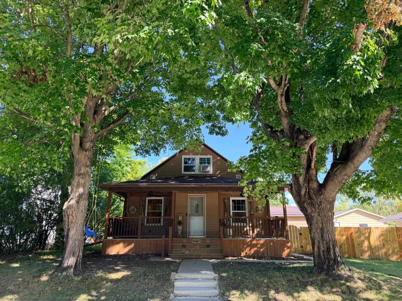 509 5th St NE, Fosston, MN 56542