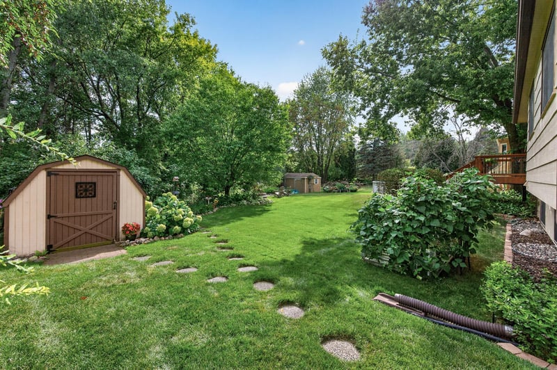 1566 Lamotte Cir, Lino Lakes, MN 55038