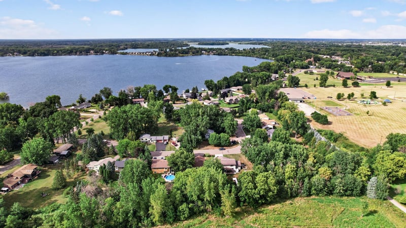 1566 Lamotte Cir, Lino Lakes, MN 55038