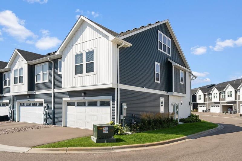 641 E Blossom Cir, Orono, MN 55356
