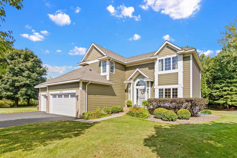 9896 57th St N, Lake Elmo, MN 55042