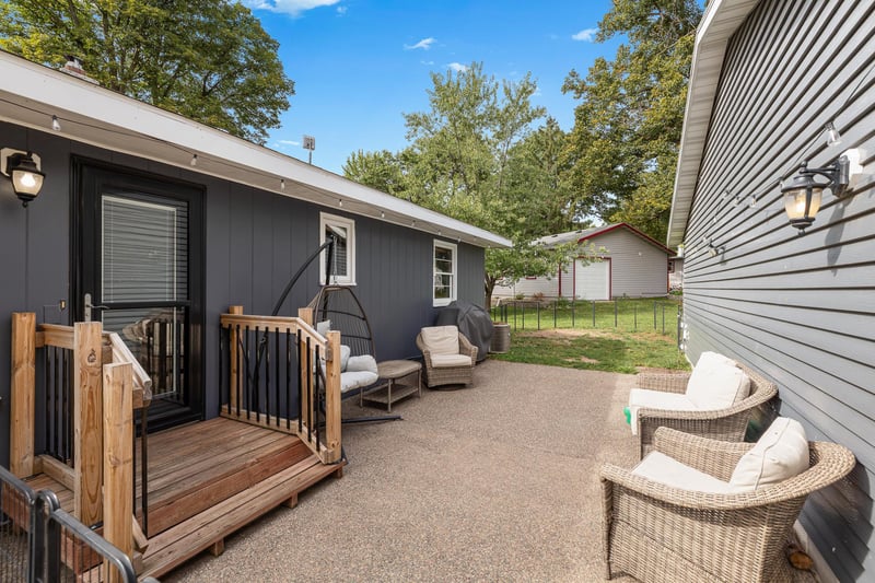 505 9th St SE, Little Falls, MN 56345