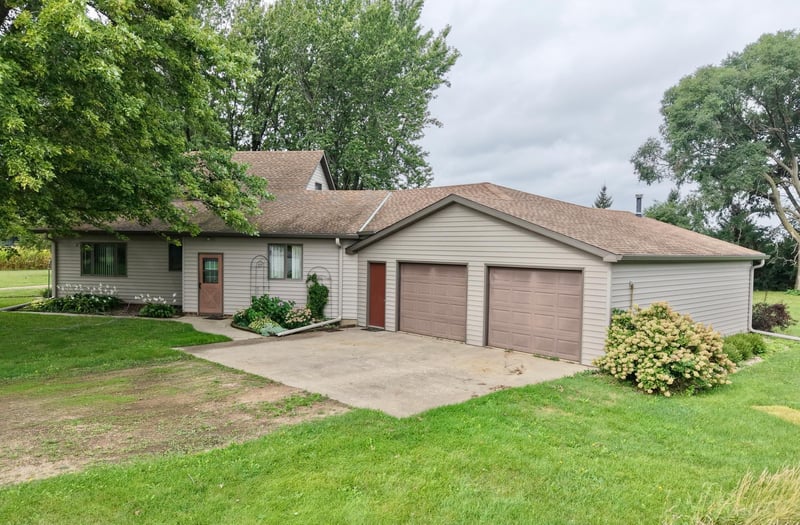 35144 County Road 99, Mountain Lake, MN 56159