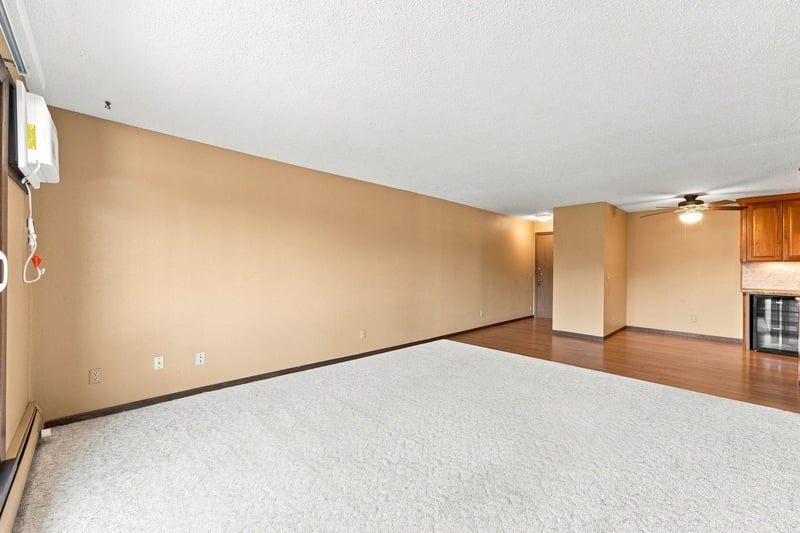 14630 Garrett Ave #613, Apple Valley, MN 55124