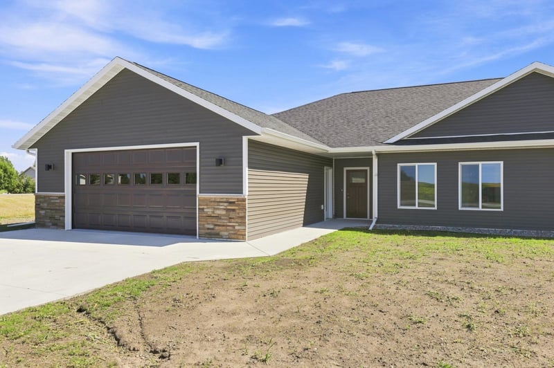 6001 6th St #A, Lake Park, MN 56554