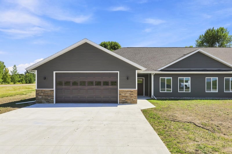 6001 6th St #A, Lake Park, MN 56554