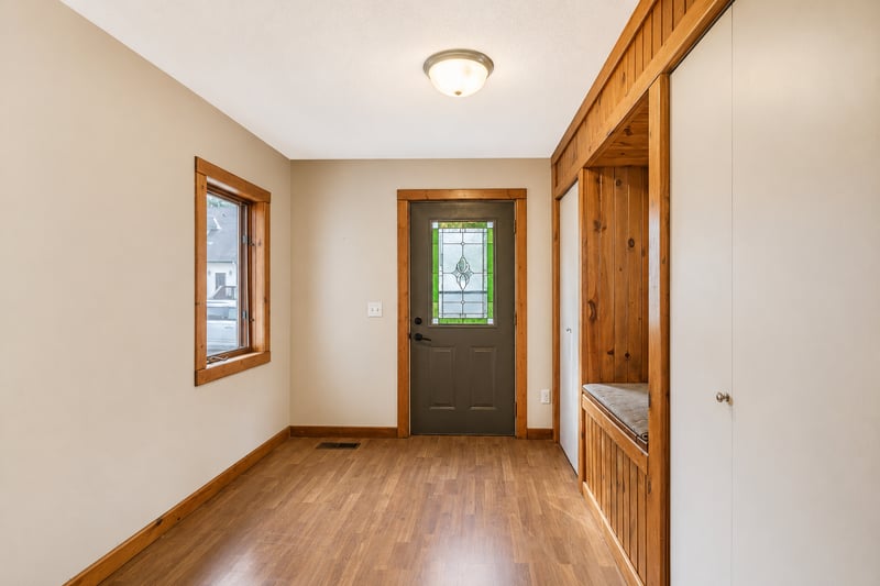 1008 Quincy St, North Mankato, MN 56003