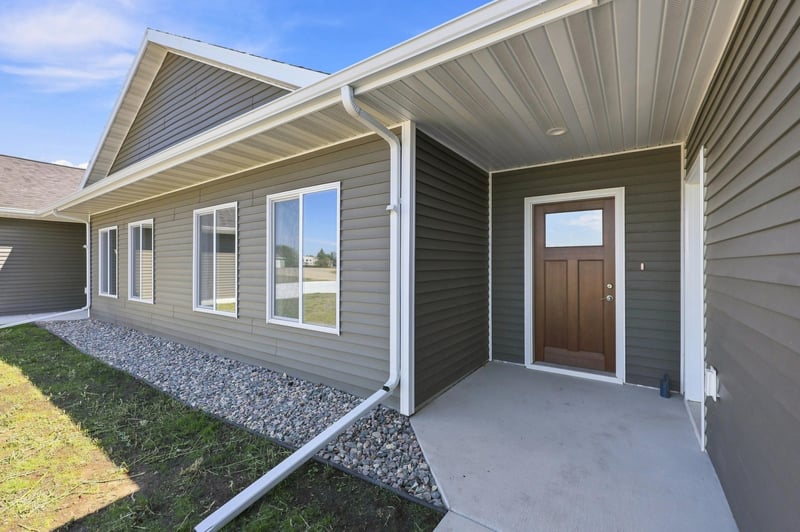 6001 6th St #B, Lake Park, MN 56554