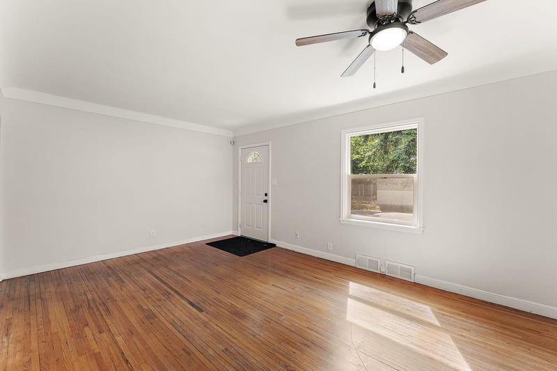 1077 Blair Ave, Saint Paul, MN 55104