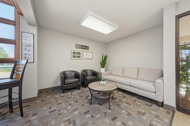152 E Pearl St, Owatonna, MN 55060