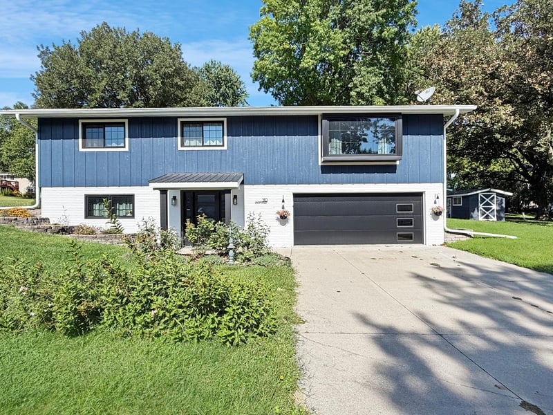 510 Union St, Fairmont, MN 56031