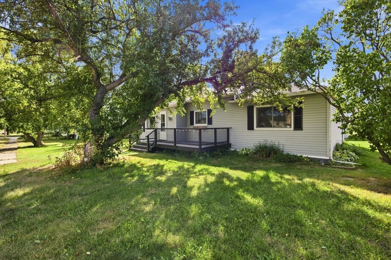 325 3rd Ave W, Halstad, MN 56548