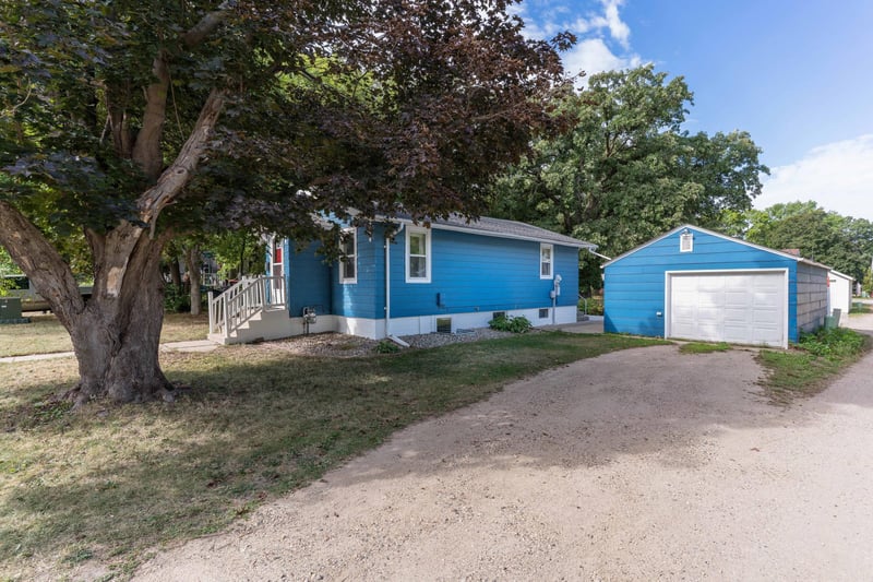 616 Lake St, Alexandria, MN 56308