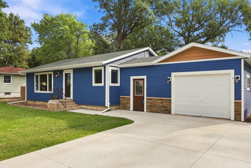 1521 Gary Ave, Detroit Lakes, MN 56501