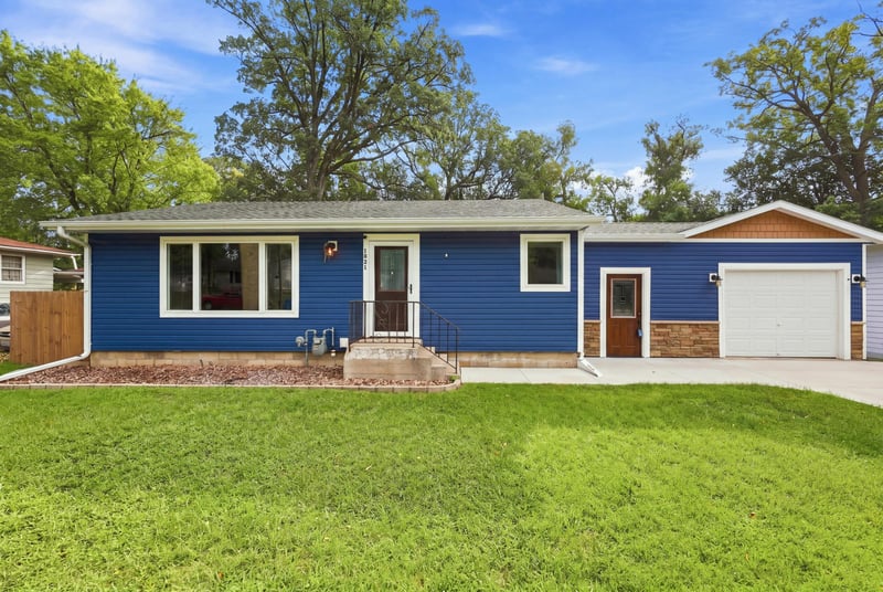 1521 Gary Ave, Detroit Lakes, MN 56501