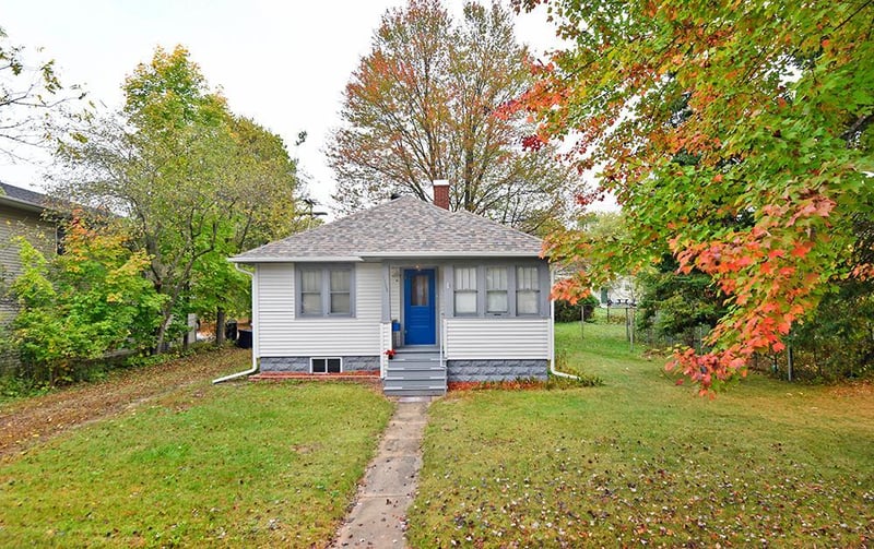 1716 6th St E, Menomonie, WI 54751