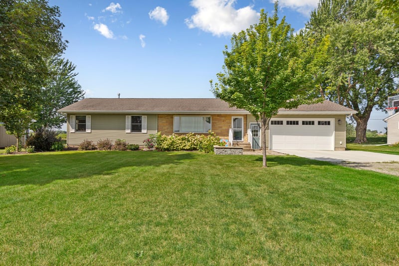 34421 Old Highway 13, Waseca, MN 56093