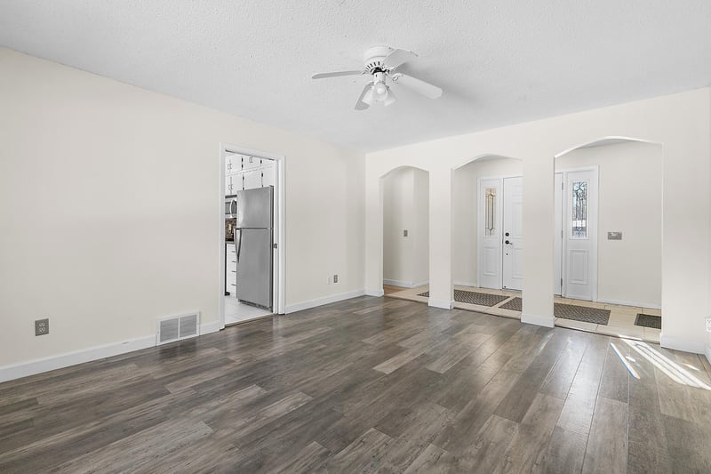 5885 Hidden Oaks Cir SE, Prior Lake, MN 55372