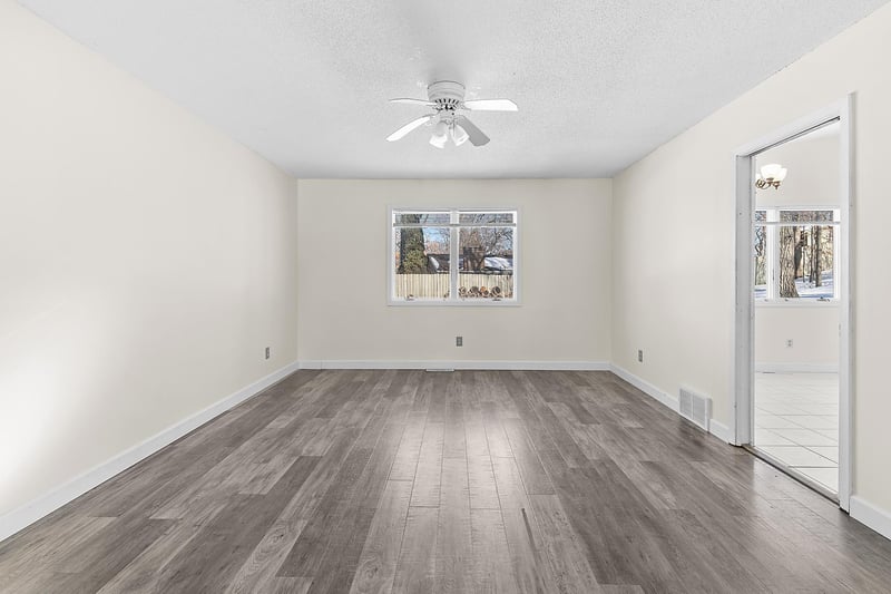 5885 Hidden Oaks Cir SE, Prior Lake, MN 55372