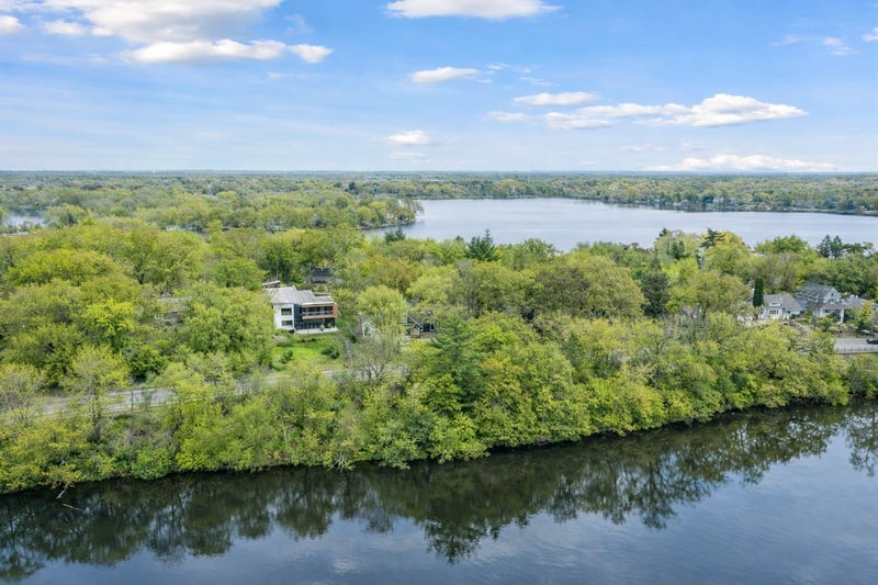 3318 W Owasso Blvd, Shoreview, MN 55126