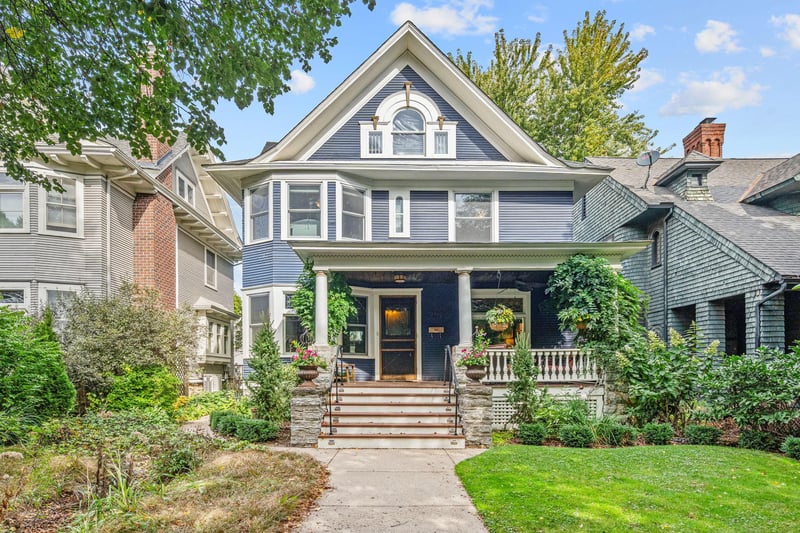 997 Lincoln Ave, Saint Paul, MN 55105