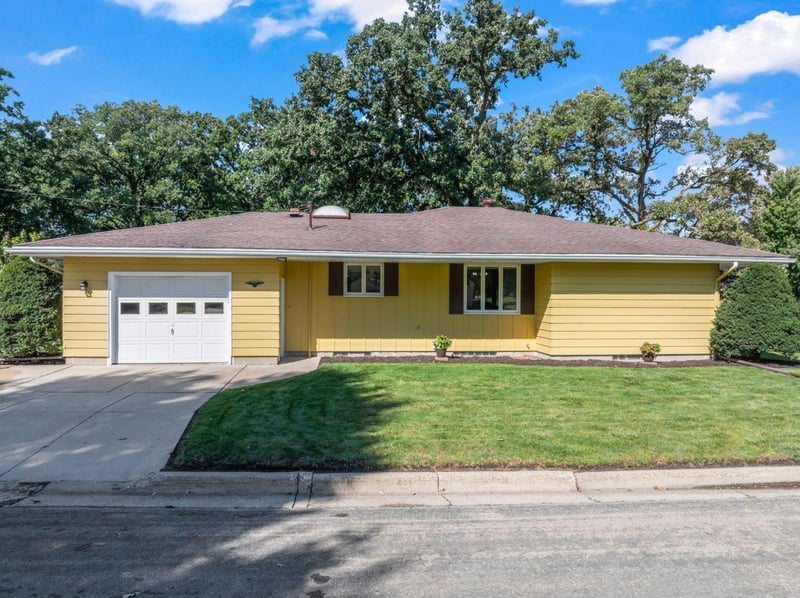 1916 6th Ave SE, Austin, MN 55912