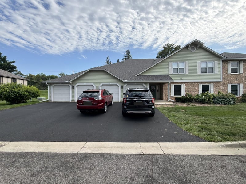 5135 Balmoral Ln, Bloomington, MN 55437