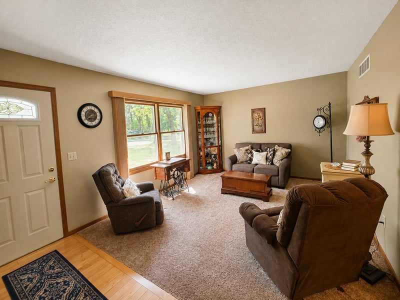 13042 Arden Blvd, Little Falls, MN 56345