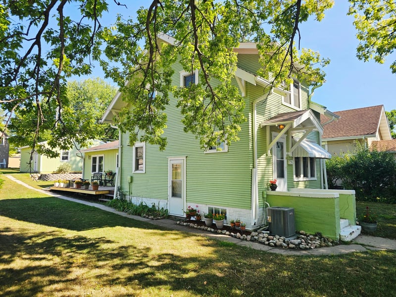 822 4th Ave, Madison, MN 56256