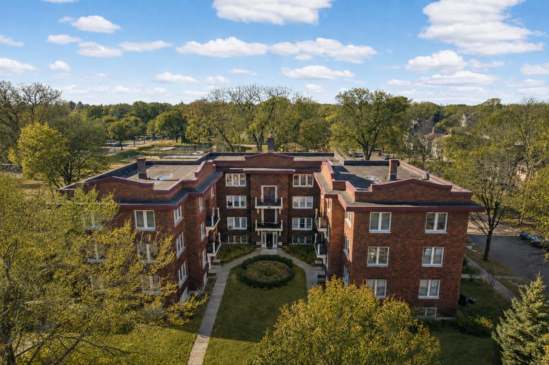 127 Lexington Pw S #6, Saint Paul, MN 55105