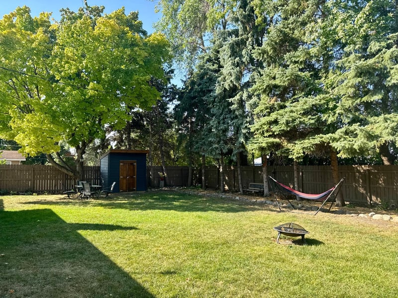 1523 Hoven Ln, Crookston, MN 56716