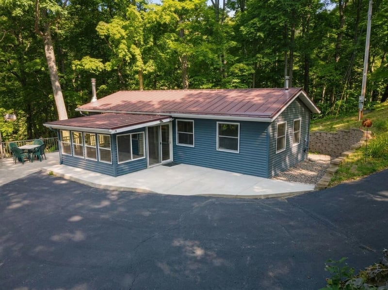 N3431 Blackhawk Rd, Sarona, WI 54870