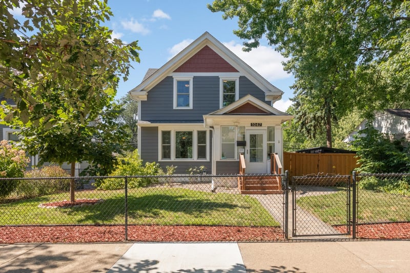 1047 27th Ave SE, Minneapolis, MN 55414