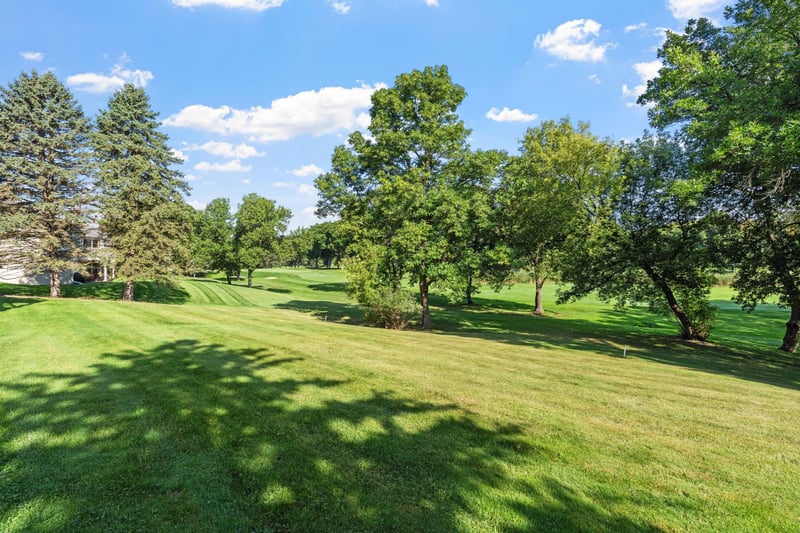 14330 Fairway Dr, Eden Prairie, MN 55344