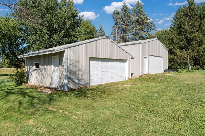 28 Leprechaun Ln, Mantorville, MN 55955