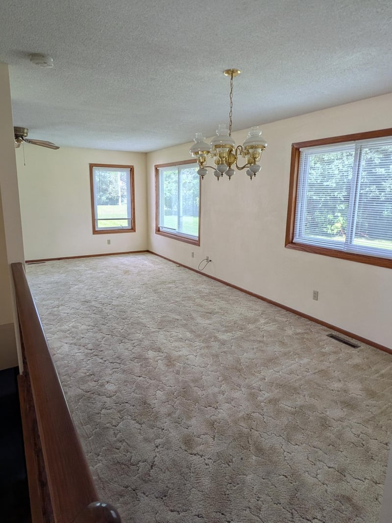 2265 4th Ave SE, Owatonna, MN 55060